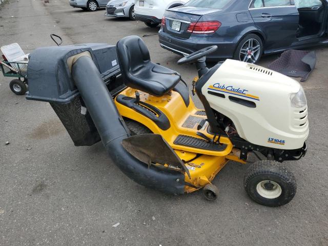 1C246H10486 - 2013 CUB LAWN MOWER YELLOW photo 1