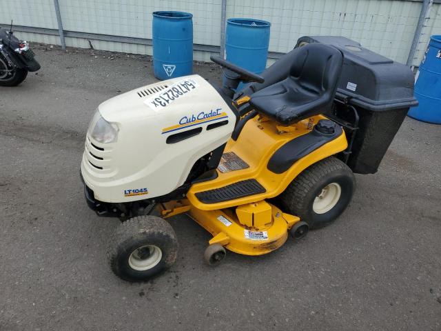 1C246H10486 - 2013 CUB LAWN MOWER YELLOW photo 2