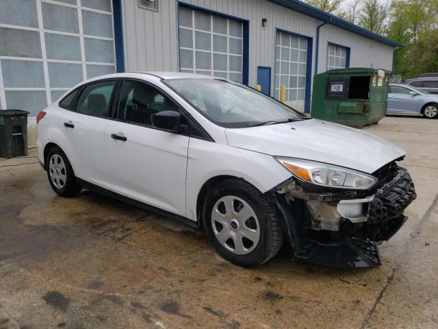 1FADP3E22FL258655 - 2015 FORD FOCUS S WHITE photo 4