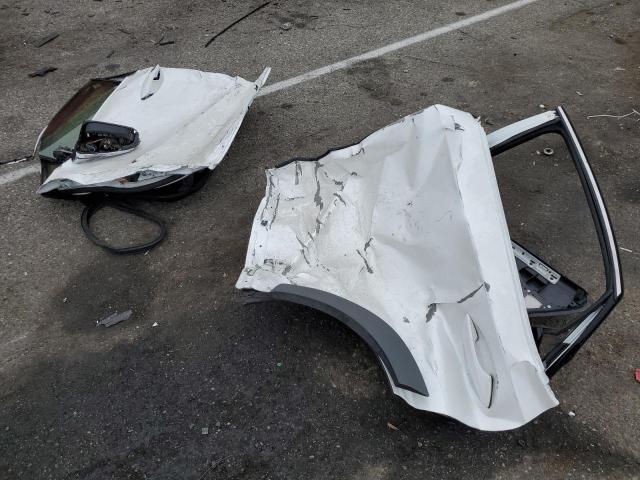 JTJYARBZ2K2139583 - 2019 LEXUS NX 300 BASE თეთრი ფოტო 13