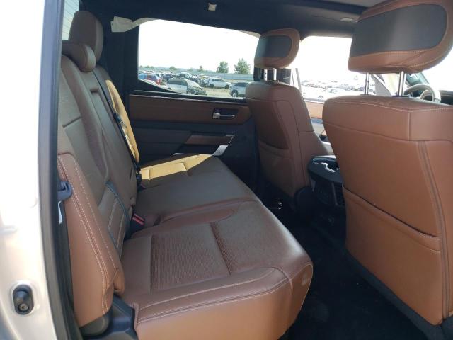 5TFMA5EC1NX003180 - 2022 TOYOTA TUNDRA CREWMAX PLATINUM Silber Foto 10