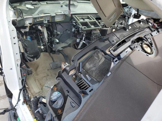 1GYS3BKJ8HR131003 - 2017 CADILLAC ESCALADE LUXURY Blanco foto 8