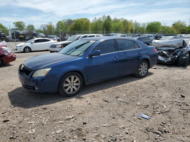 2005 TOYOTA AVALON XL, 