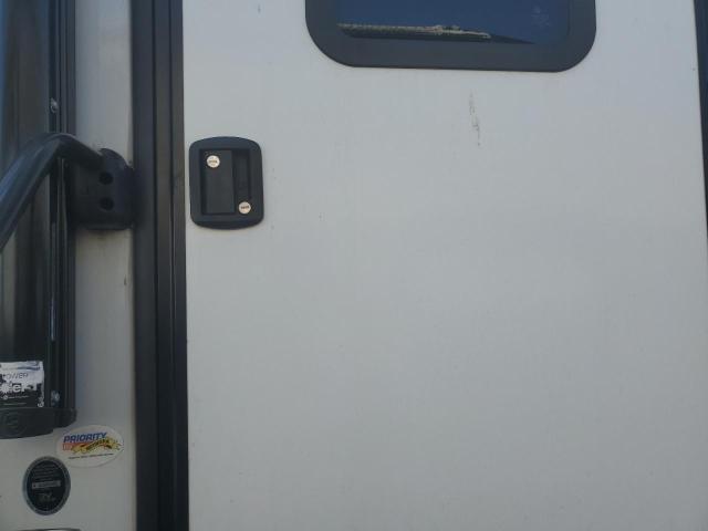 4YDFSTP24N1530242 - 2022 KEYSTONE SPRINTER WHITE photo 5