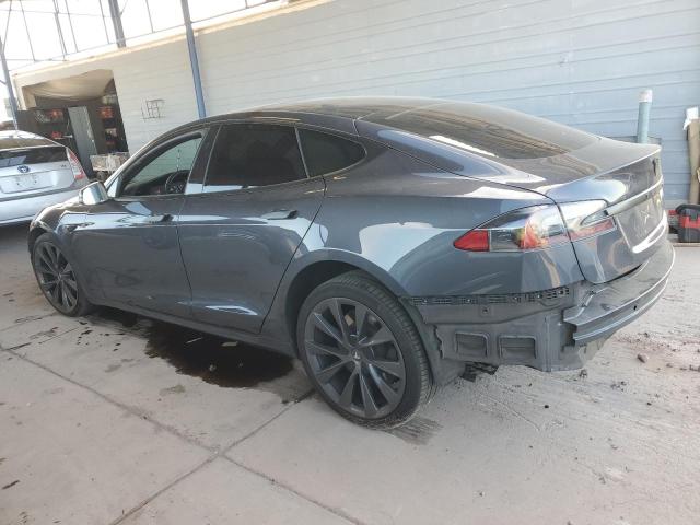 5YJSA1E26JF292259 - 2018 TESLA MODEL S GRAY photo 2