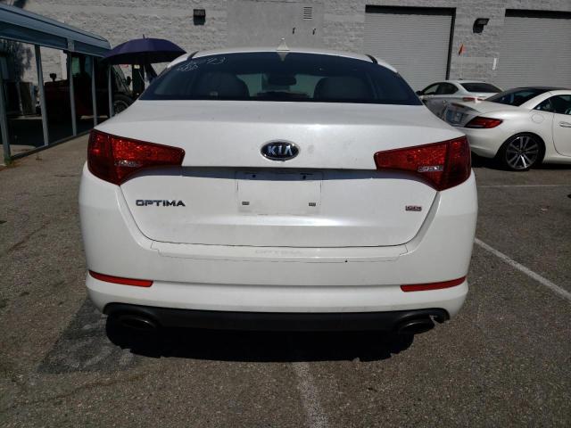 5XXGM4A7XCG072722 - 2012 KIA OPTIMA LX WHITE photo 6