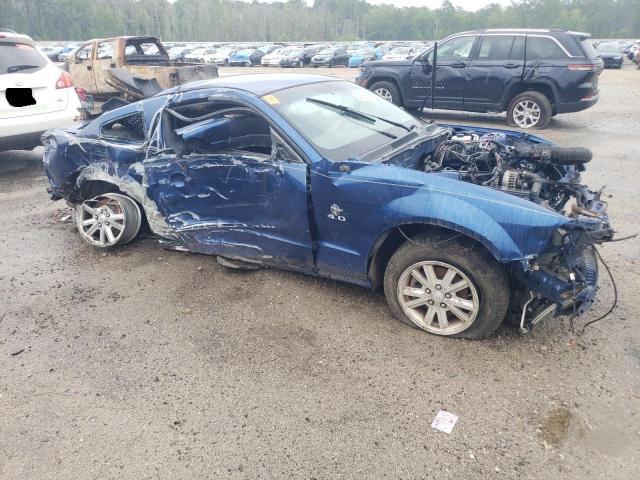 1ZVFT80N865241230 - 2006 FORD MUSTANG BLUE photo 4