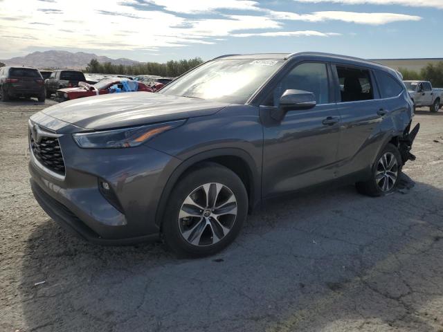 2022 TOYOTA HIGHLANDER XLE, null