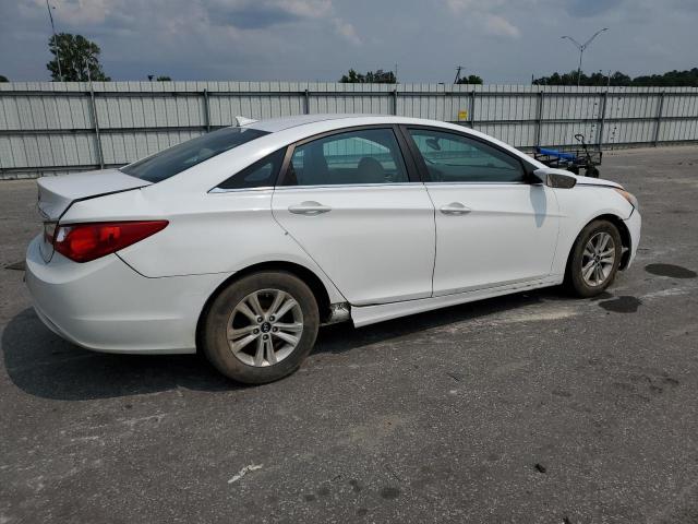 5NPEB4AC1DH746787 - 2013 HYUNDAI SONATA GLS WHITE photo 3