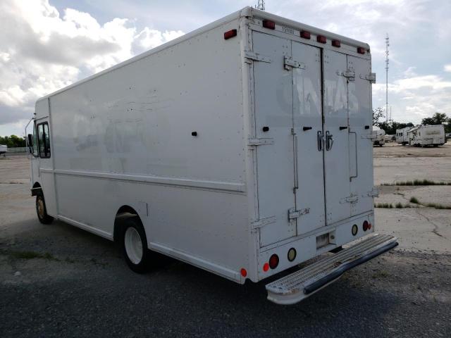 4UZAANBWX3CM25286 - 2003 FREIGHTLINER CHASSIS M LINE WALK-IN VAN WHITE photo 2