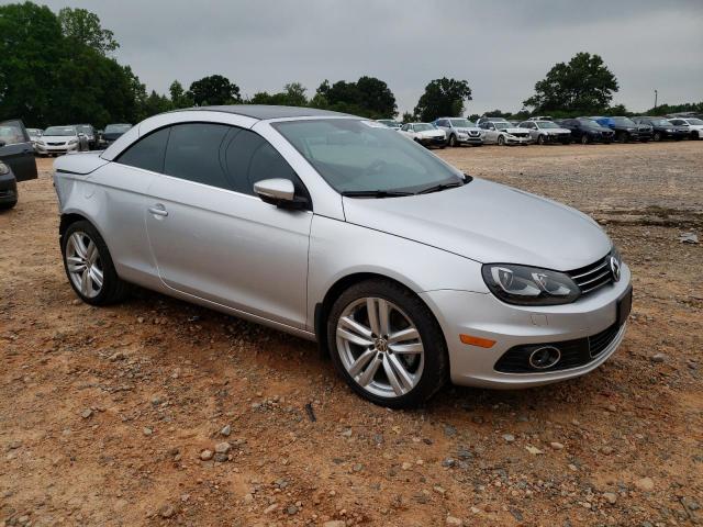 WVWFW8AH6FV002004 - 2015 VOLKSWAGEN EOS LUX 银色 照片 4