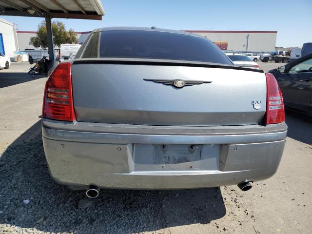 2C3LA63H76H258264 - 2006 CHRYSLER 300C GRAY photo 6