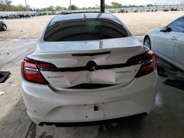 2G4GR5GX6H9139714 - 2017 BUICK REGAL PREMIUM WHITE photo 6