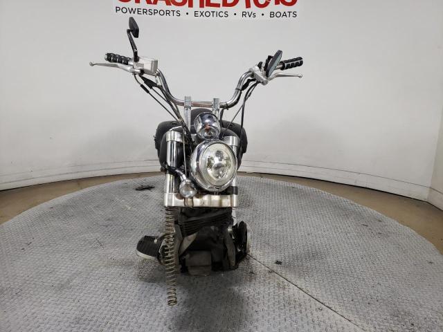 5VPGB16D833003628 - 2003 VICTORY MOTORCYCLES VEGAS BLACK photo 2