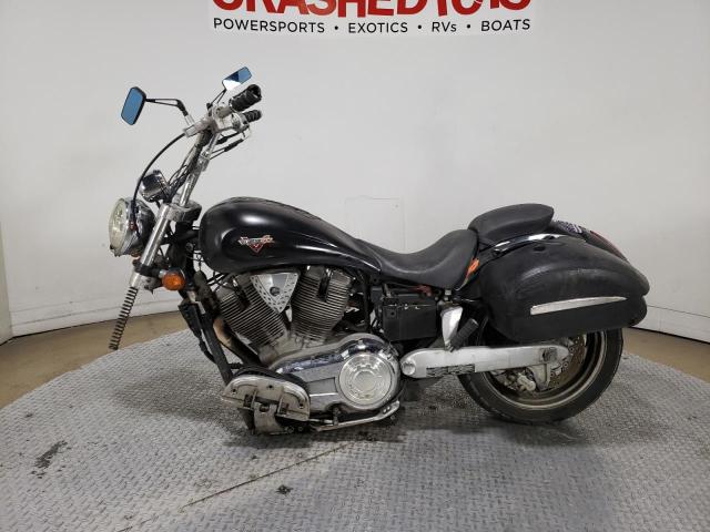 5VPGB16D833003628 - 2003 VICTORY MOTORCYCLES VEGAS BLACK photo 3