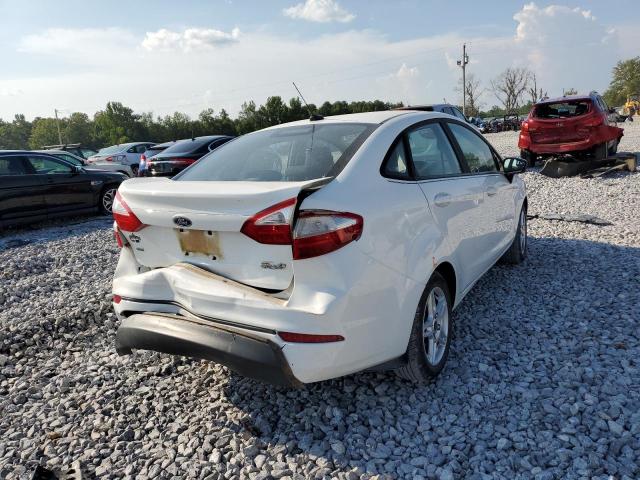 3FADP4BJ2HM144299 - 2017 FORD FIESTA SE WHITE photo 4