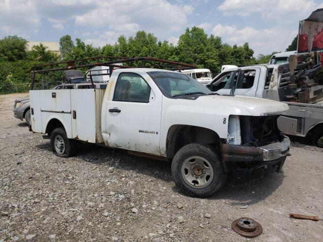 1GBHC24K28E154956 - 2008 CHEVROLET silverado C2500 HEAVY DUTY WHITE photo 4