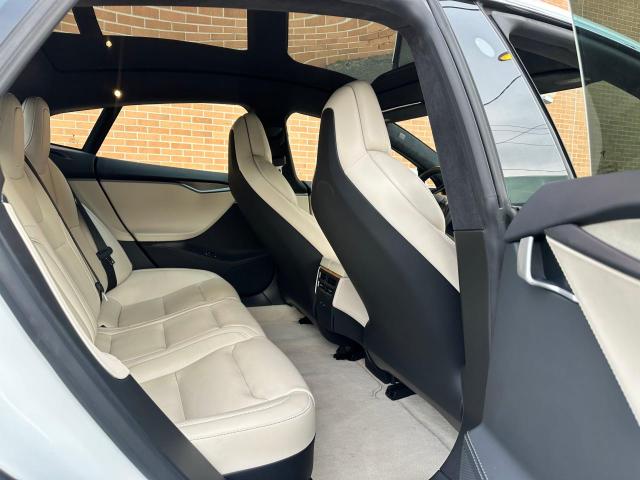 5YJSA1E28KF333962 - 2019 TESLA MODEL S WHITE photo 7