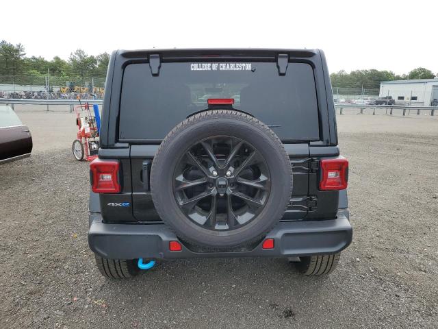 1C4JJXP62NW274356 - 2022 JEEP WRANGLER U SAHARA 4XE BLACK photo 6