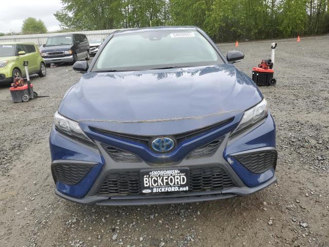 4T1T31AK7PU052105 - 2023 TOYOTA CAMRY SE NIGHT SHADE BLUE photo 5