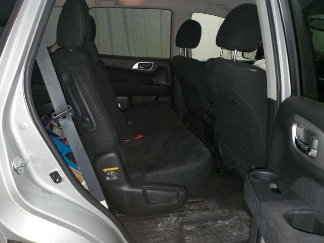 5N1AR2MM9FC658261 - 2015 NISSAN PATHFINDER S SILVER photo 11