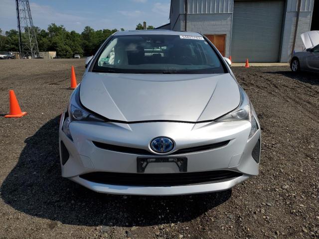 JTDKARFU7G3518507 - 2016 TOYOTA PRIUS SILVER photo 5