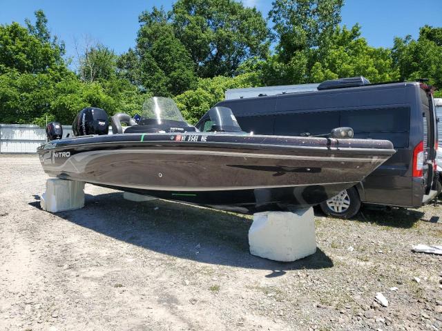 BUJ85422G718 - 2018 NITR Z9 BOAT TWO TONE photo 2