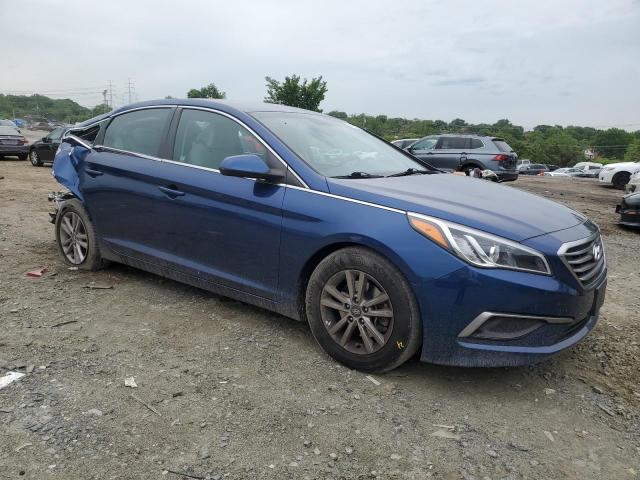 5NPE24AF9GH425059 - 2016 HYUNDAI SONATA SE BLUE photo 4