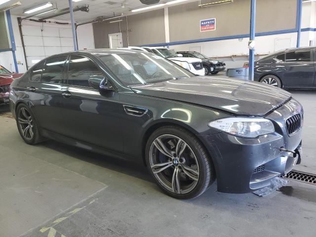 WBSFV9C54DC773221 - 2013 BMW M5 CHARCOAL photo 4
