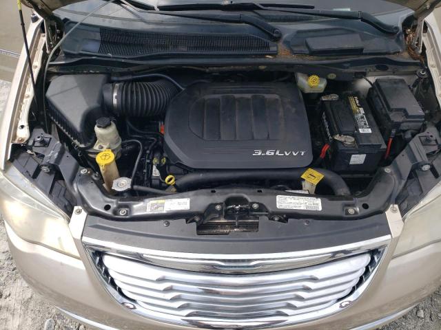 2C4RC1CG7DR677670 - 2013 CHRYSLER TOWN & COU TOURING L TAN photo 12