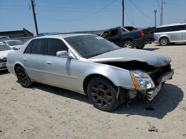 1G6KD5EY6AU129706 - 2010 CADILLAC DTS LUXURY COLLECTION SILVER photo 4