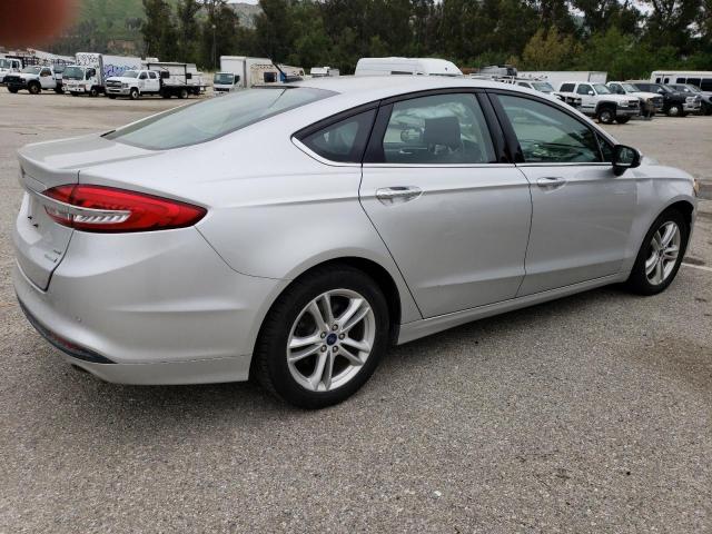 3FA6P0HD1JR196759 - 2018 FORD FUSION SE SILVER photo 3