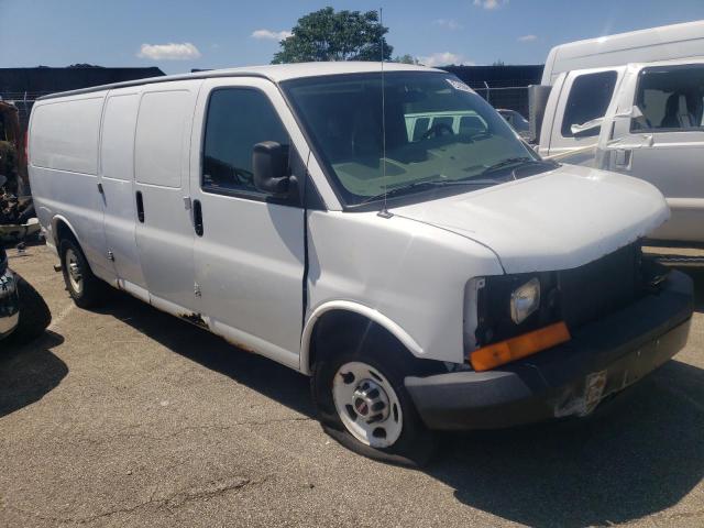 1GTHG39C791118034 - 2009 GMC SAVANA G3500 WHITE photo 4