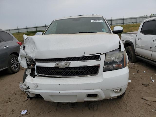 3GNFK16347G108050 - 2007 CHEVROLET SUBURBAN K1500 WHITE photo 5