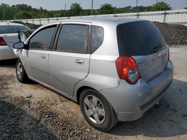 KL1TD6DE7AB095986 - 2010 CHEVROLET AVEO LS SILVER photo 2