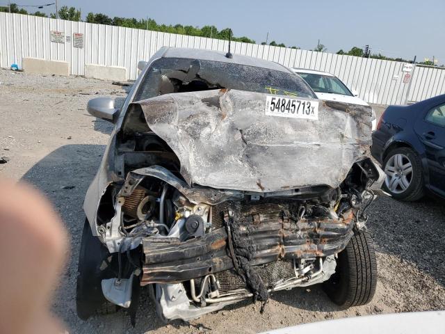 KL1TD6DE7AB095986 - 2010 CHEVROLET AVEO LS Gümüş foto 5