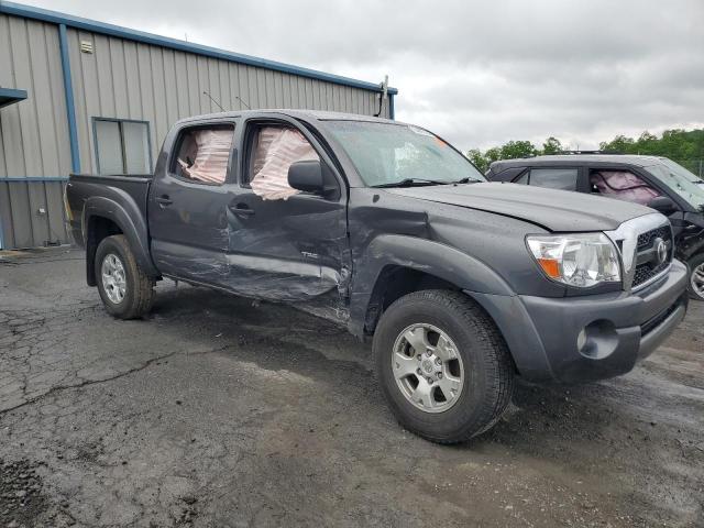 5TFJU4GN9BX007136 - 2011 TOYOTA TACOMA DOUBLE CAB PRERUNNER CHARCOAL photo 4