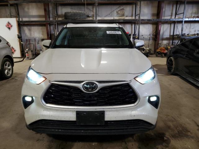5TDGZRBH5MS069605 - 2021 TOYOTA HIGHLANDER XLE WHITE photo 5