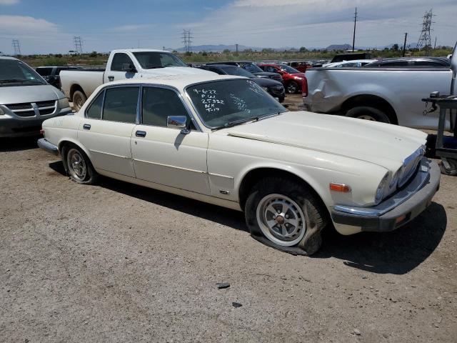 SAJAV1345HC465315 - 1987 JAGUAR XJ6 WHITE photo 4