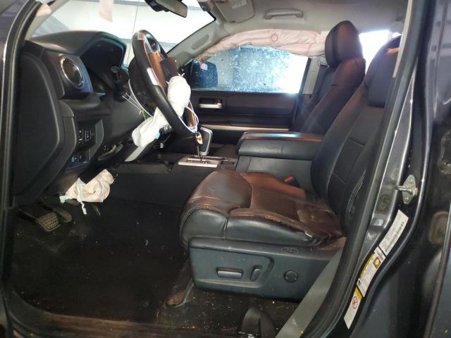 5TFUY5F1XJX694373 - 2018 TOYOTA TUNDRA DOUBLE CAB SR/SR5 GRAY photo 7