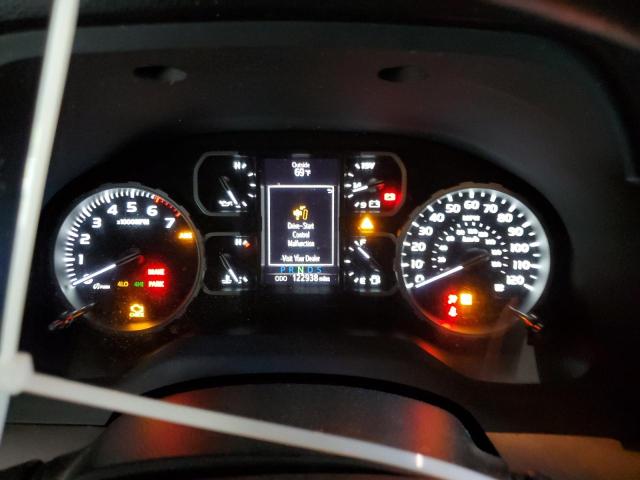 5TFUY5F1XJX694373 - 2018 TOYOTA TUNDRA DOUBLE CAB SR/SR5 GRAY photo 9