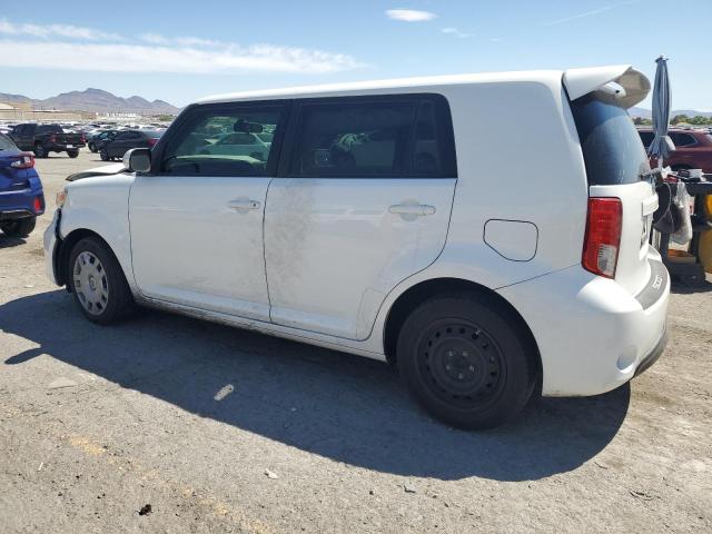 JTLZE4FE3FJ066858 - 2015 TOYOTA SCION XB WHITE photo 2
