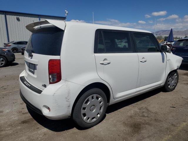 JTLZE4FE3FJ066858 - 2015 TOYOTA SCION XB WHITE photo 3