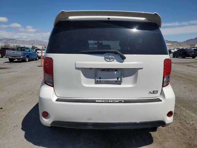 JTLZE4FE3FJ066858 - 2015 TOYOTA SCION XB WHITE photo 6