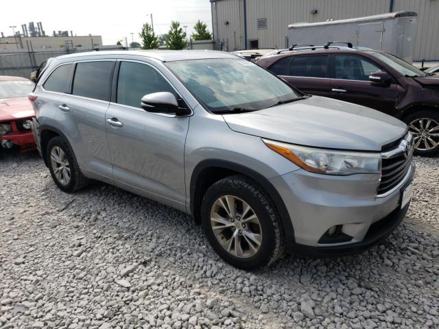 5TDJKRFH2FS188185 - 2015 TOYOTA HIGHLANDER XLE Plata foto 4