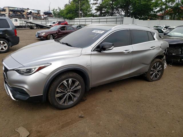 SJKCH5CR6HA033911 - 2017 INFINITI QX30 BASE SILVER photo 1