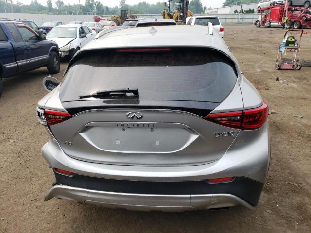 SJKCH5CR6HA033911 - 2017 INFINITI QX30 BASE SILVER photo 6