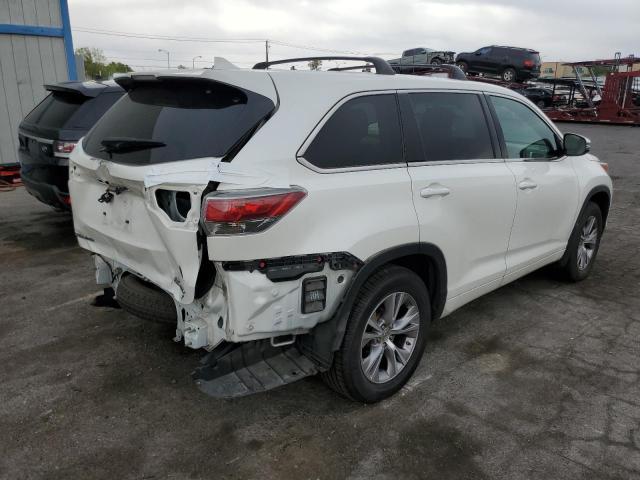 5TDBKRFH5FS175242 - 2015 TOYOTA HIGHLANDER LE WHITE photo 3