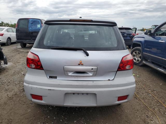 JA4LX31F25U032603 - 2005 MITSUBISHI OUTLANDER LS SILVER photo 6