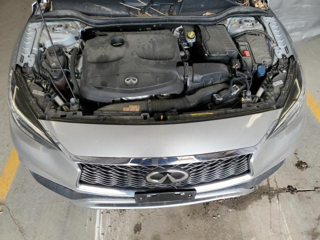 SJKCH5CR9HA025589 - 2017 INFINITI QX30 BASE Արծաթագույն լուսանկար 11